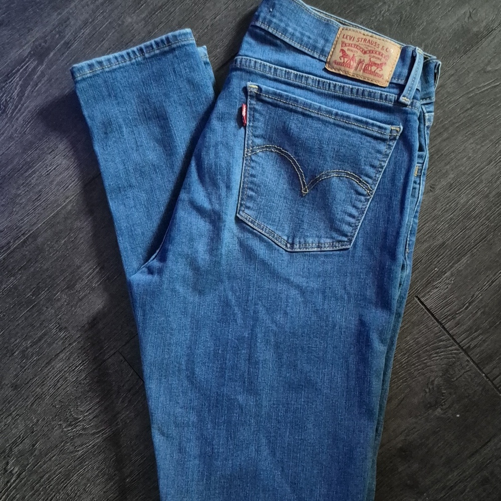 LEVIS- 710 MEDIUM DENIM